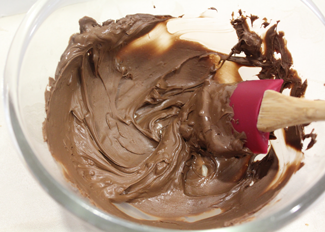 chocolate melted and ready to be applied
